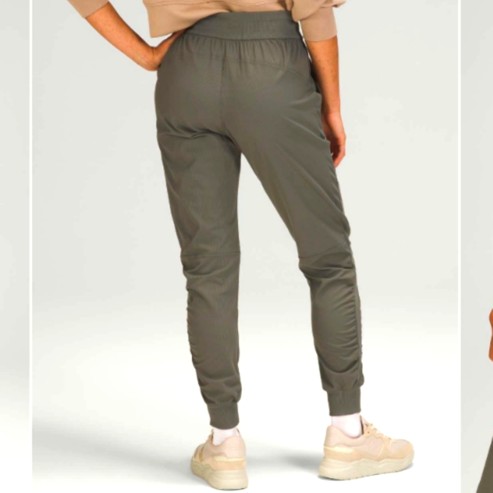 Lululemon Beyond The Studio Joggers - Picture 2 of 11